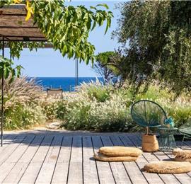6 bedroom villa with pool and sea views near Noto, Sicily, sleeps 12
